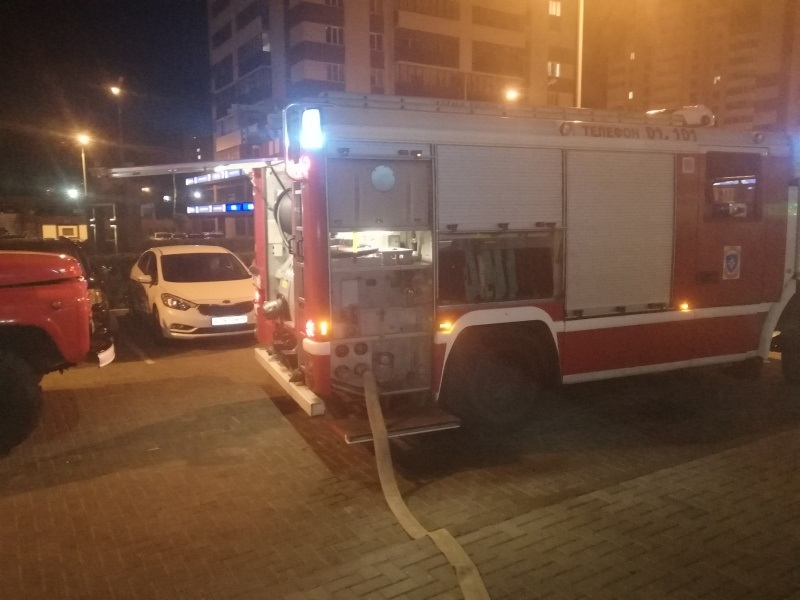 Люди пострадали на утреннем пожаре в Воронеже Люди пострадали на утреннем пожаре в Воронеже