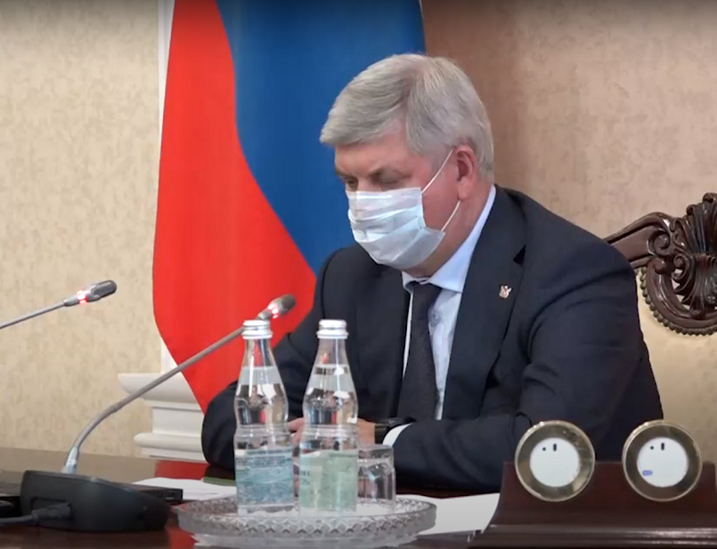 «Я против ограничительных мер»: Александр Гусев о воронежцах, не желающих делать прививки от COVID-19 «Я против ограничительных мер»: Александр Гусев о воронежцах, не желающих делать прививки от COVID-19