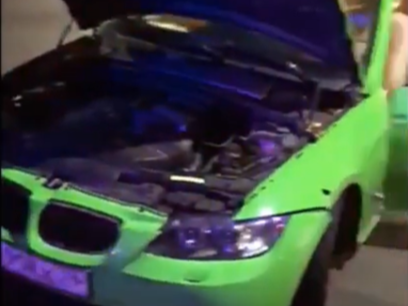 Полицейские сняли эмоциональную погоню за BMW без колеса на встречке в Воронеже Полицейские сняли эмоциональную погоню за BMW без колеса на встречке в Воронеже