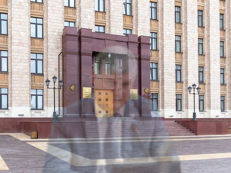 Ровно месяц губернатор Александр Гусев не появляется на публике Ровно месяц губернатор Александр Гусев не появляется на публике