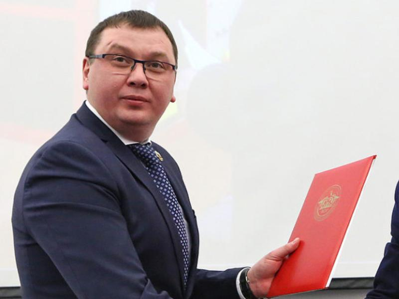 Сколько официально заработал депутат Колодяжный, задержанный по делу о взятках Сколько официально заработал депутат Колодяжный, задержанный по делу о взятках
