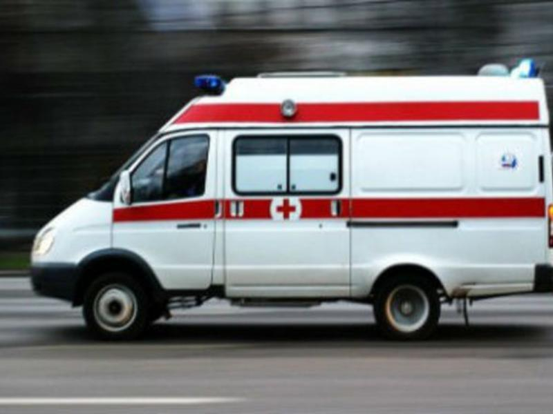 В Воронеже женщина с двумя детьми попала под колеса Priora В Воронеже женщина с двумя детьми попала под колеса Priora