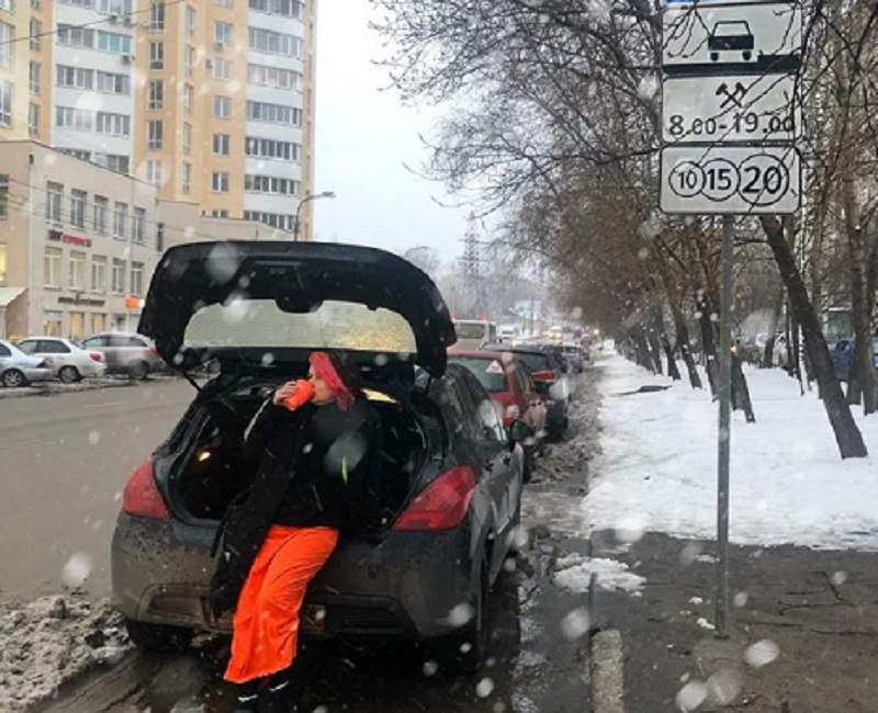 Блогер спрогнозировала штрафы на сотни тысяч рублей за парковку в Воронеже Блогер спрогнозировала штрафы на сотни тысяч рублей за парковку в Воронеже