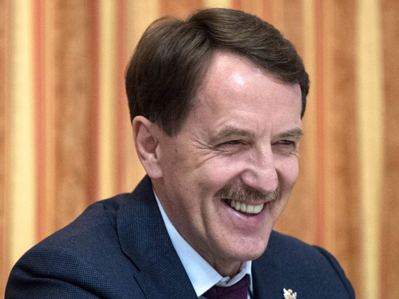 Алексей Гордеев пожелал воронежским учителям искать вдохновение Алексей Гордеев пожелал воронежским учителям искать вдохновение
