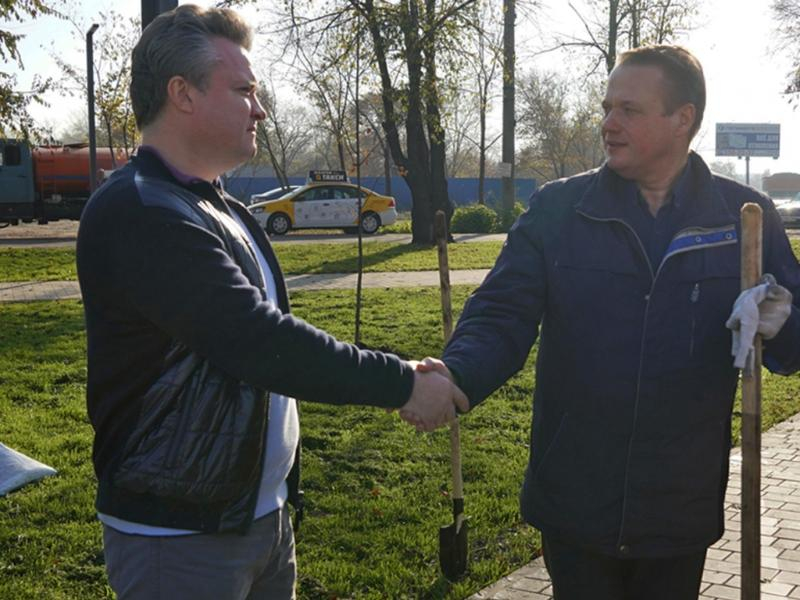 Оказавшийся в центре скандала из-за платных парковок чиновник заработал повышение в Воронеже Оказавшийся в центре скандала из-за платных парковок чиновник заработал повышение в Воронеже