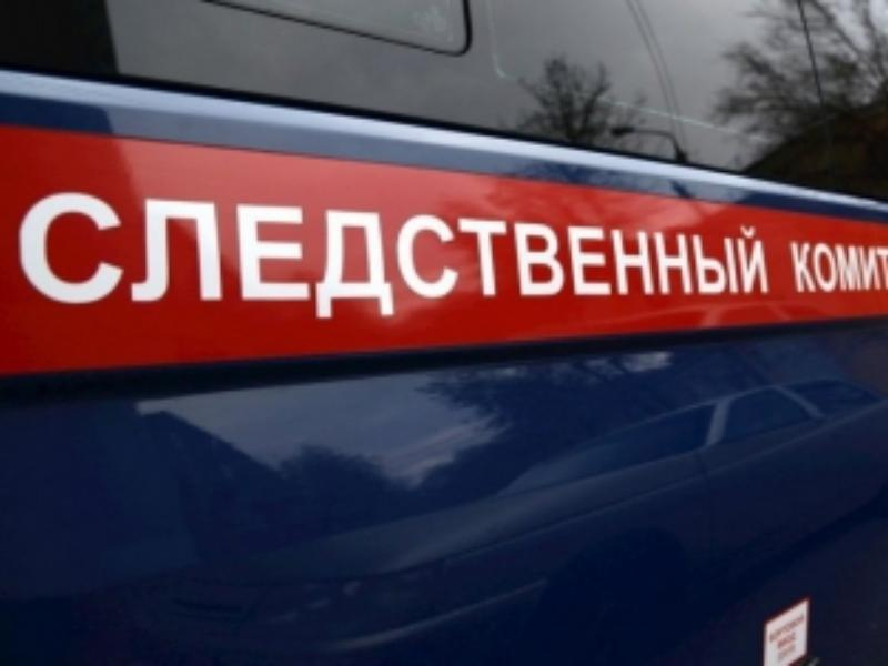 Мать двоих детей упала с 9 этажа в Воронежской области Мать двоих детей упала с 9 этажа в Воронежской области