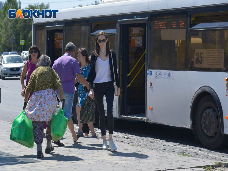 Оплата картой стала недоступна в некоторых автобусах Воронежа Оплата картой стала недоступна в некоторых автобусах Воронежа