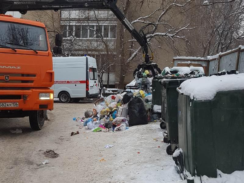 Стыдную помойку в центре убрали после публикации «Блокнот Воронеж» Стыдную помойку в центре убрали после публикации «Блокнот Воронеж»