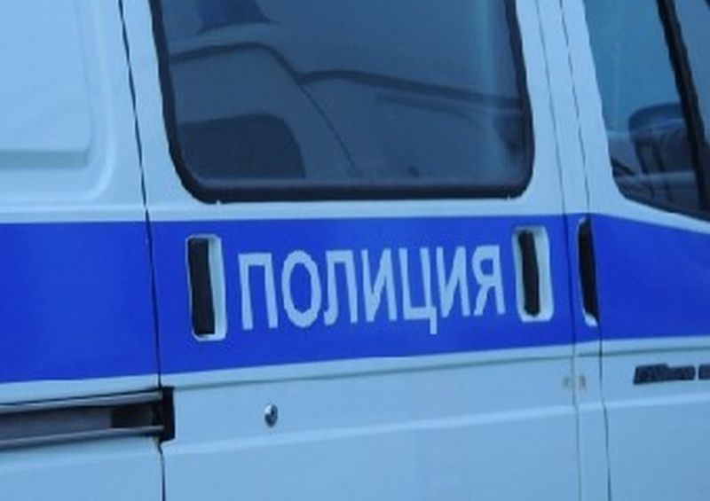 Под Воронежем мужчина застрял в овраге на угнанном автомобиле Под Воронежем мужчина застрял в овраге на угнанном автомобиле
