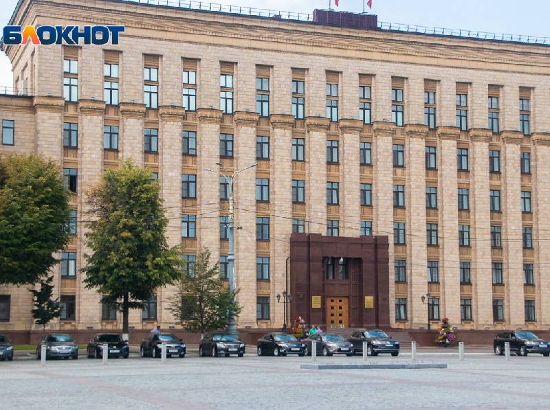 Коронавирус заставил воронежское правительство отгородиться от граждан Коронавирус заставил воронежское правительство отгородиться от граждан
