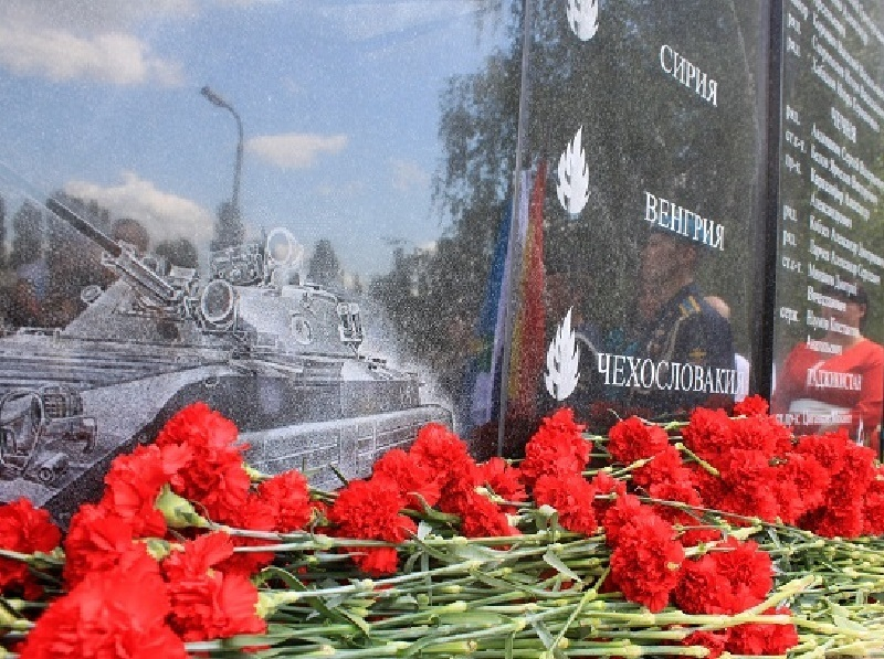 Мемориал воинам-интернационалистам установили под Воронежем Мемориал воинам-интернационалистам установили под Воронежем