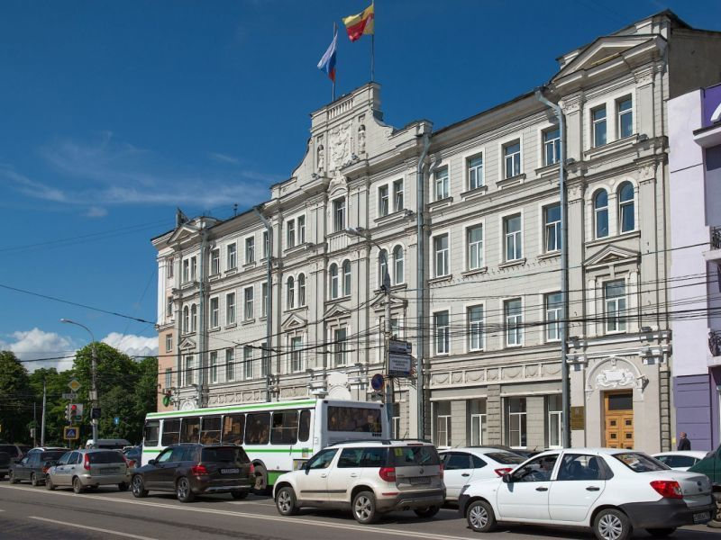 В Воронеже нашли альтернативу двойным табличкам на домах в центре города В Воронеже нашли альтернативу двойным табличкам на домах в центре города