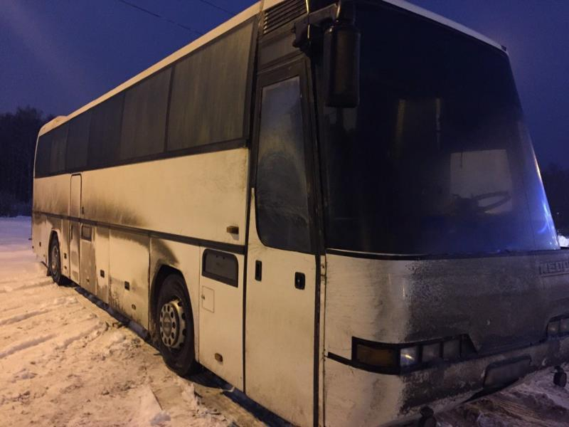 16 пассажиров оказались в плену неисправного автобуса в Воронеже 16 пассажиров оказались в плену неисправного автобуса в Воронеже