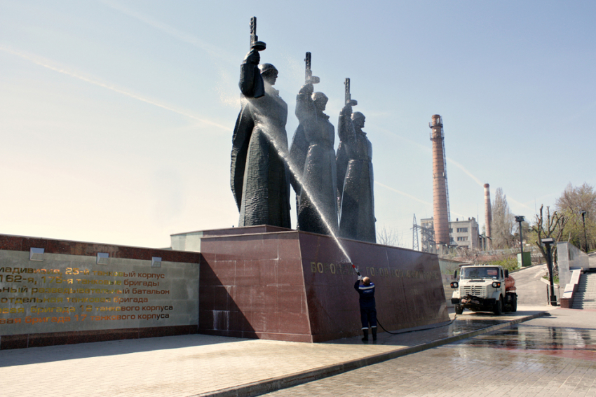 Ко Дню Победы привели в порядок мемориал на Чижовском плацдарме Ко Дню Победы привели в порядок мемориал на Чижовском плацдарме