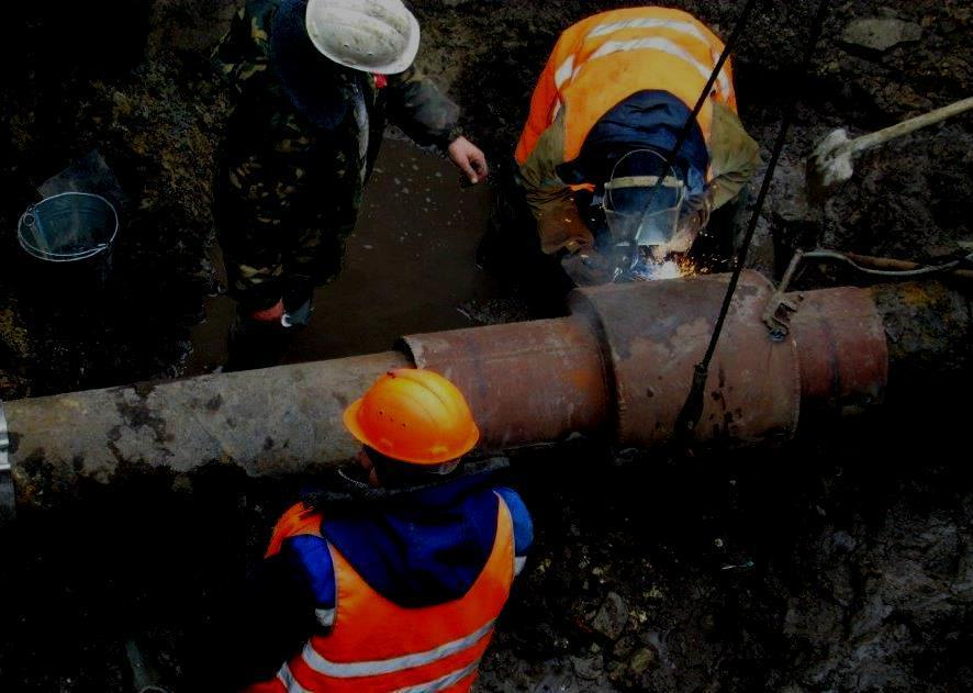 Коммунальная авария оставила без воды 5 тысяч воронежцев Коммунальная авария оставила без воды 5 тысяч воронежцев