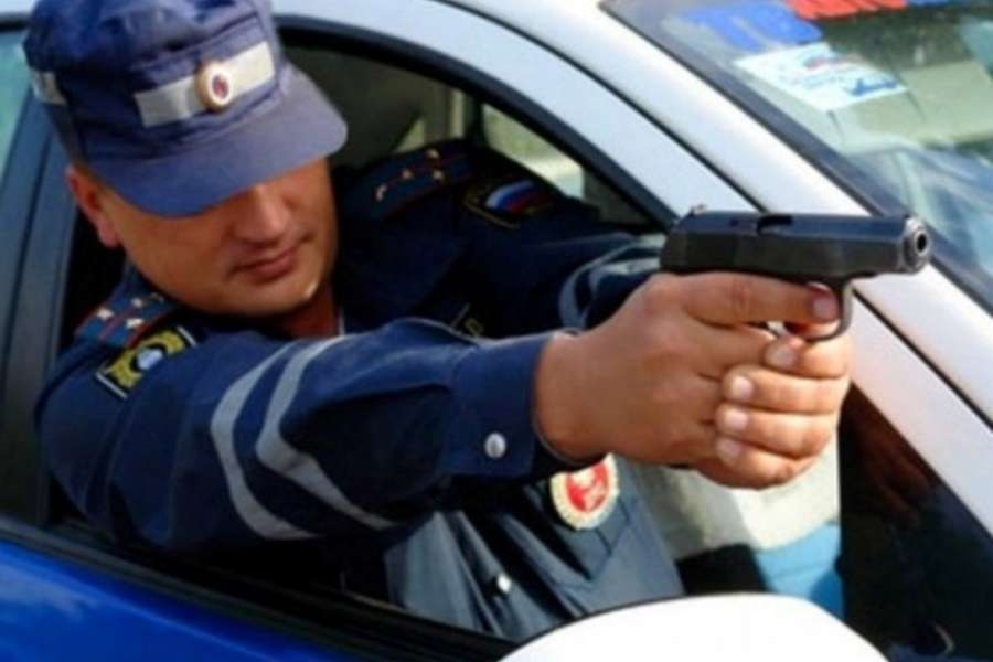 Пьяный воронежец устроил погоню с ДПС на машине мачехи Пьяный воронежец устроил погоню с ДПС на машине мачехи