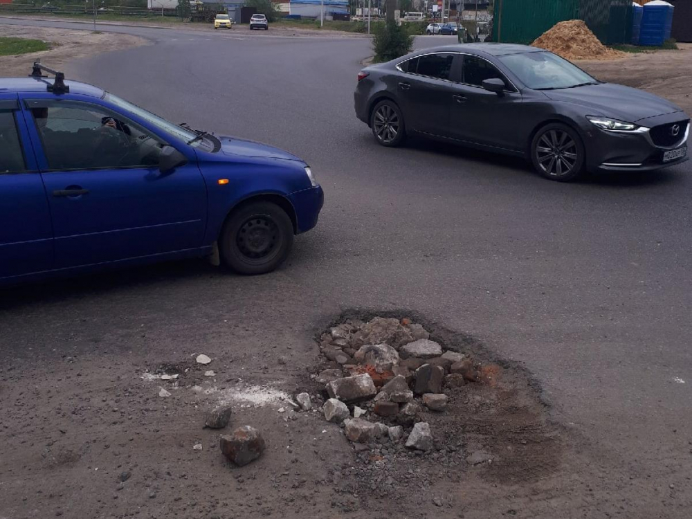 Разрушительный для автомобилистов антикризисный ремонт показали в Воронеже
