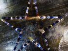 В Воронеже автомобилисты выстроили звезду из машин в День защитника Отечества