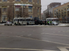 Автозак и силовиков около «Утюжка» очевидцы записали на видео в Воронеже