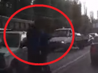 Жестокая драка водителей около детской больницы в Воронеже попала на видео