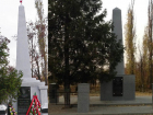 Кто в Воронеже снял красные звезды с обелисков братских могил?