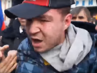 Воронежский суд не увидел вреда в укусе пальца сторонника «Единой России» на митинге Навального