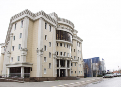 Чиновница Государственной жилищной инспекции требовала от воронежцев взятки за решение проблем с УК