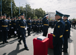 «Избрали военную службу в непростой период»: в Воронеже состоялся выпуск офицеров ВАТУ