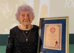 «100 секунд на гвоздях»: «железная бабушка», воевавшая за Воронеж, покорила новый рекорд в столетний юбилей
