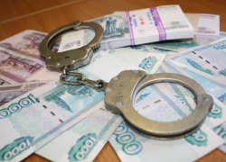 Воронежец пытался подкупить заместителя начальника полиции за 100 тысяч рублей
