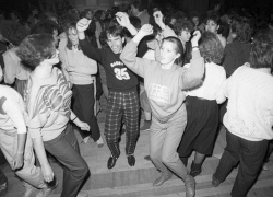 Областной смотр дискотек 33 года назад организовали в Воронеже