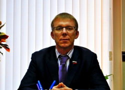Экс-депутат, заведующий городскими лифтами, отмечает день рождения в Воронеже