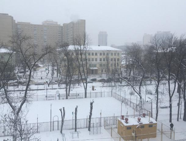 Синоптики рассказали, когда в Воронеже закончится снегопад