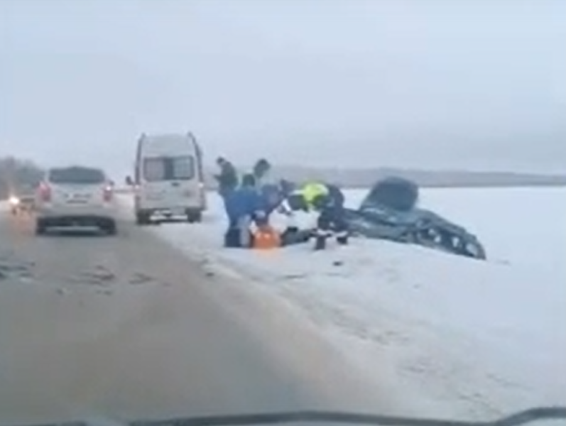 Видеоролики 18. ДТП В Воронежской области. ДТП В Воронежской области 1.02.22. Происшествия на дороге Россошь Воронежская область.