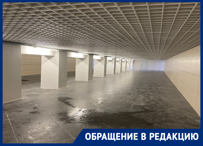 «Все работы насмарку!»: гидроизолированный подземный «пешеходник» в Воронеже начало заливать водой