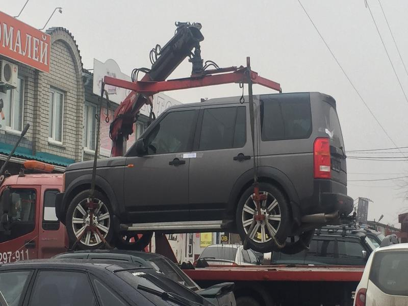 Land Rover воронежца арестовали за долг в 170 тыс