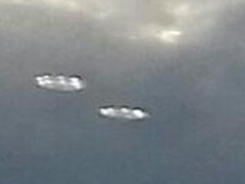 Два НЛО запечатлели в небе над воронежским Машметом