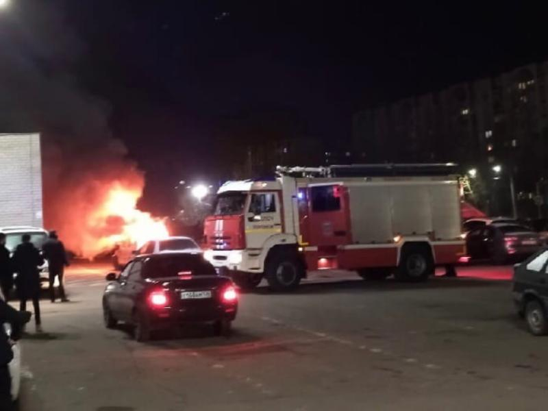 Полицейские задержали поджигателя машины на парковке у гипермаркета «Линия» в Воронеже