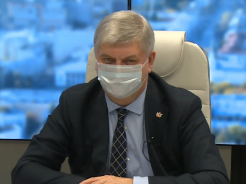 Воронежский губернатор рассказал о том, что свой день он начинает с коронавируса