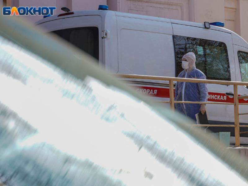 Тело неизвестного мужчины обнаружили утром в центре Воронежа