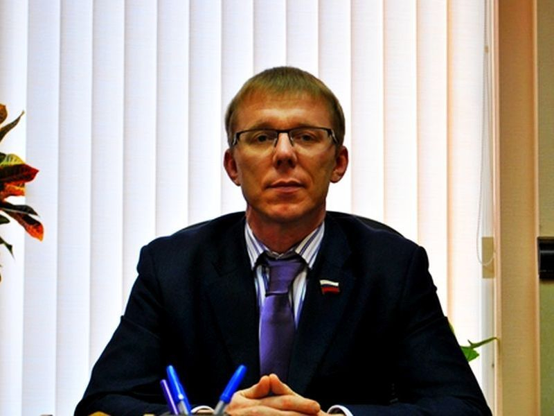 Экс-депутат, заведующий городскими лифтами, отмечает день рождения в Воронеже