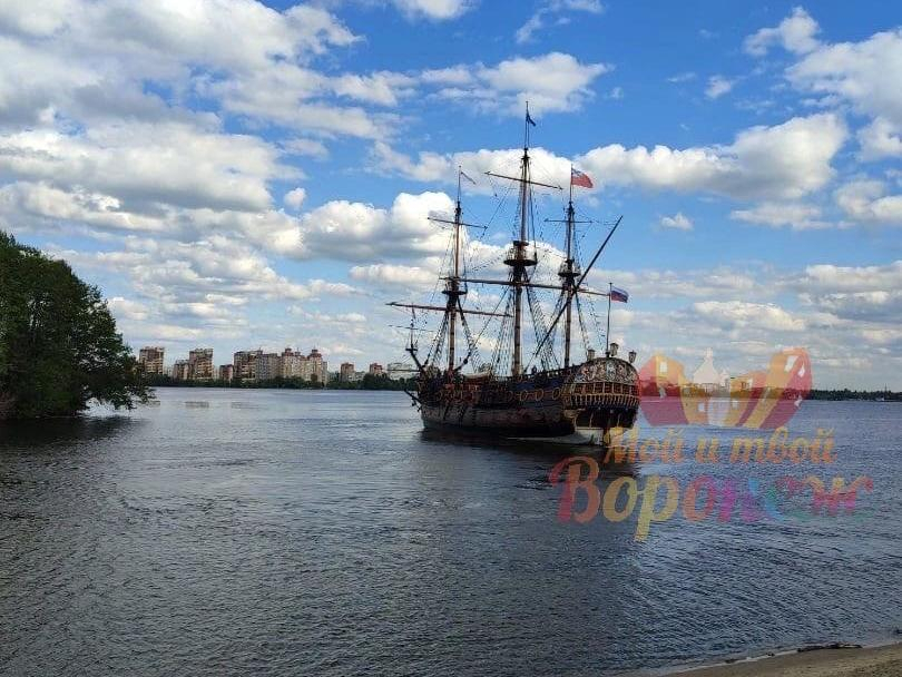 Корабль-музей «Гото Предестинация» сел на мель во время плавания по Воронежскому водохранилищу