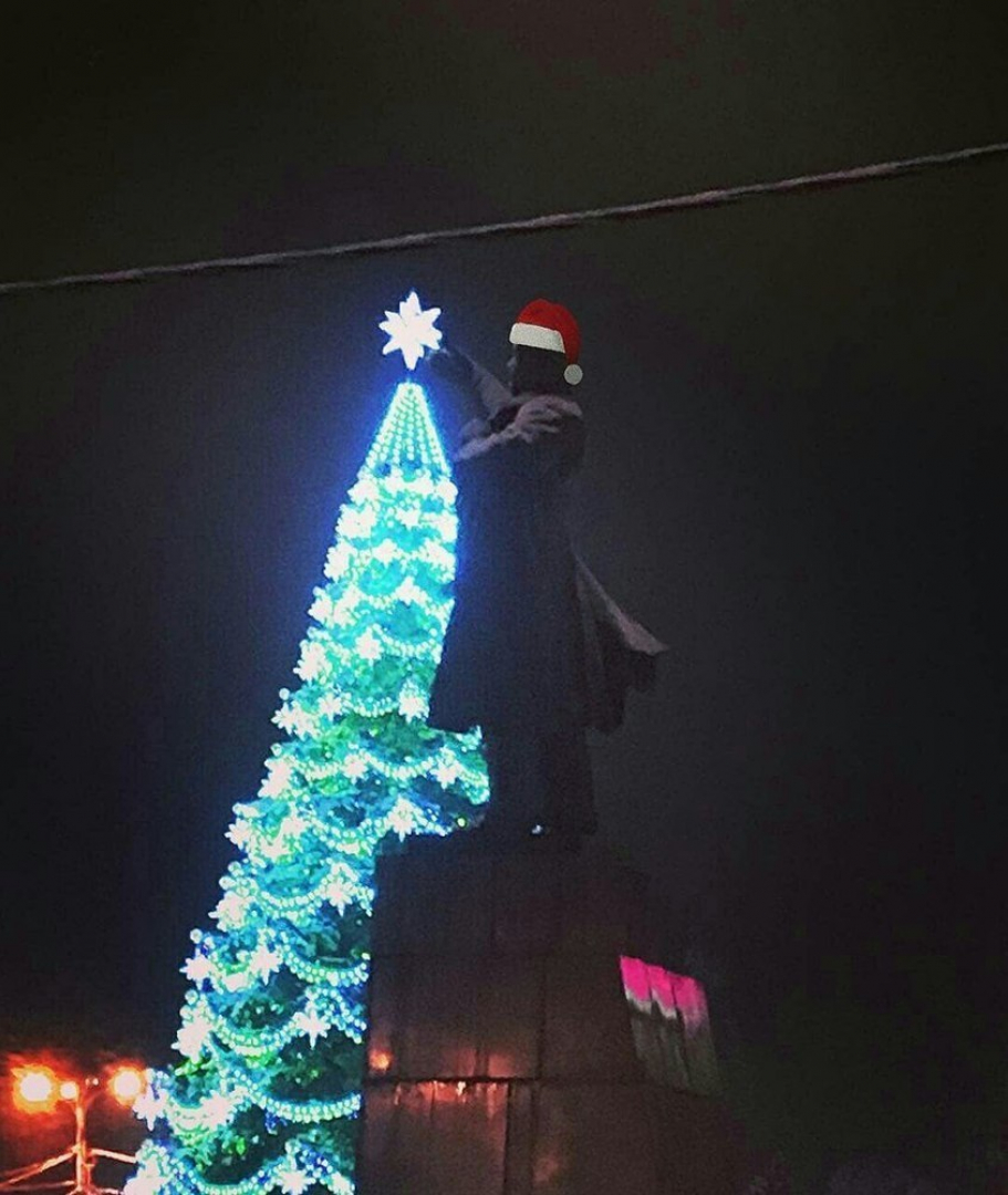 Новогодний Колпак Ленина