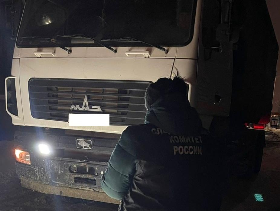 Воронежская трудовая инспекция разберется в смерти рабочего под колесами грузовика на мусорном полигоне