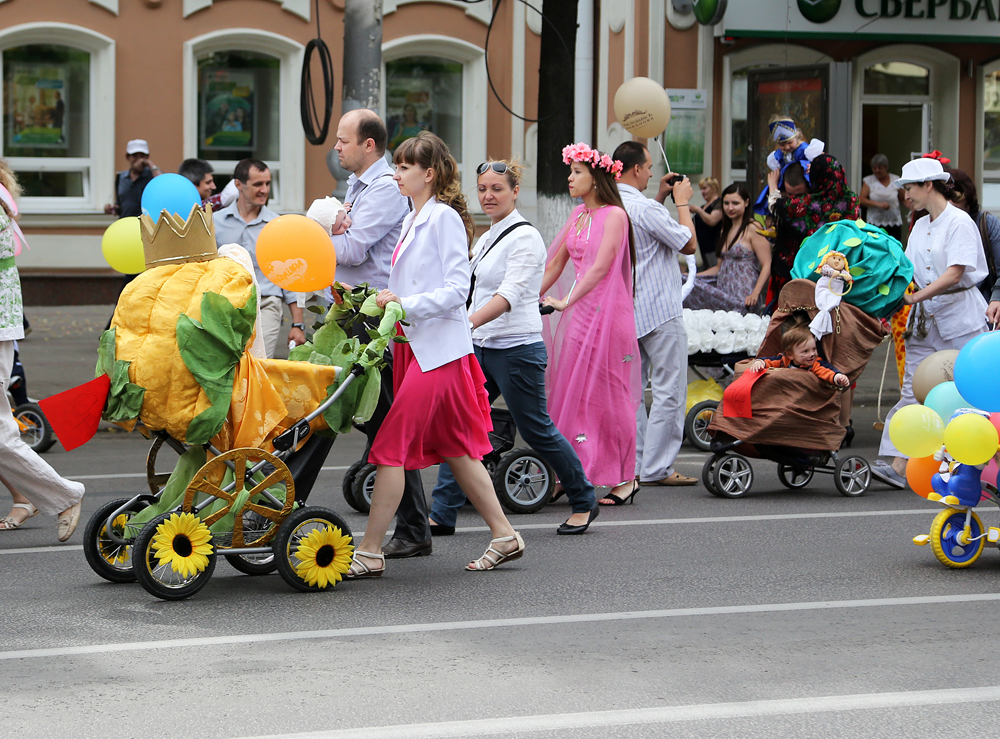 Парад детских колясок фото оригинальные идеи